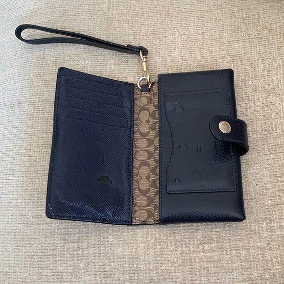 Coach | Leather Phone Wallet Wristlet - Picture 5 of 8